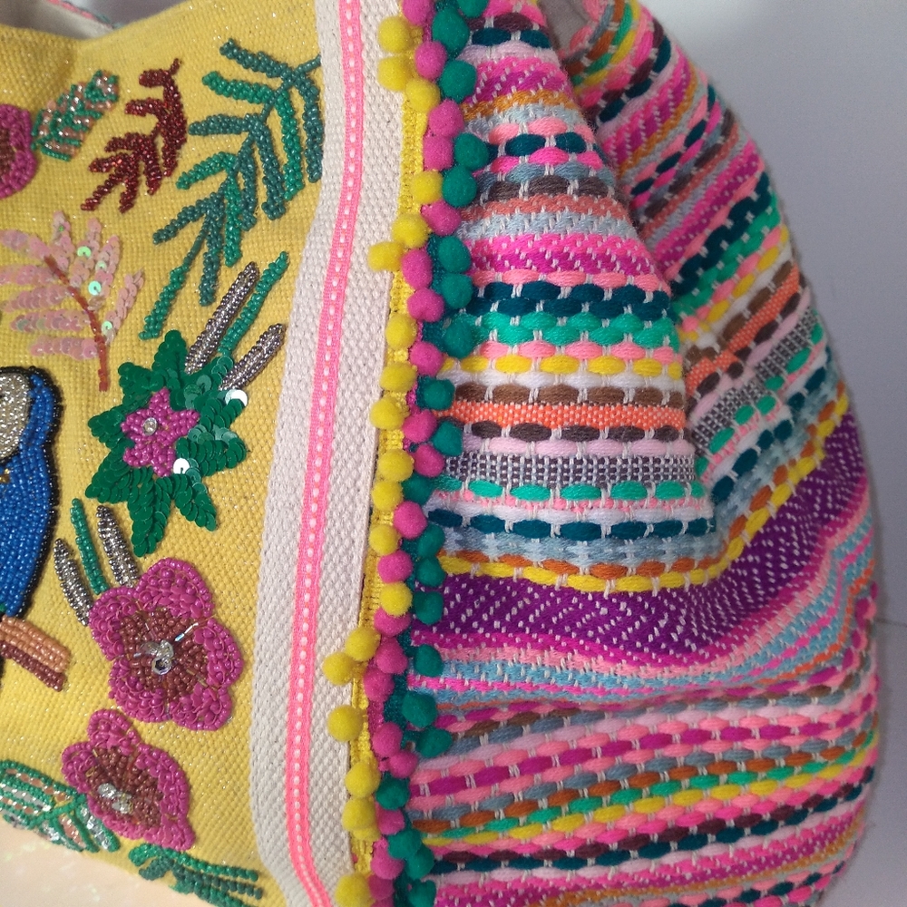 AMERICA AND BEYOND Colorful Tropical Beard Beaded Embroidered Tote Bag - Picture 5 of 10